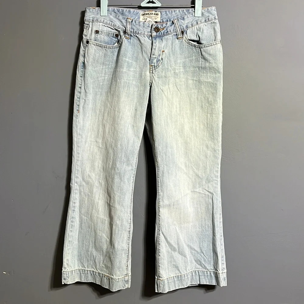 American rag cropped straight leg jeans size 7 (30 inch waist)